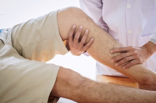Effective Physiotherapy Treatments for Alleviating Knee Pain